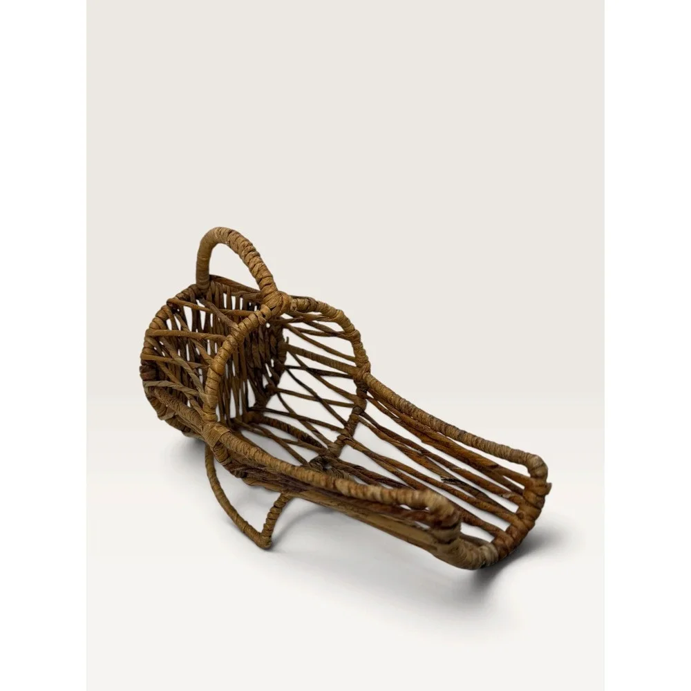 N/A woven wicker